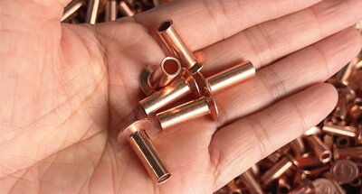 Τα χάλκινα πριτσίνια αποστέλλονται στην Ευρώπη